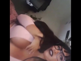 here are the boobs [720]